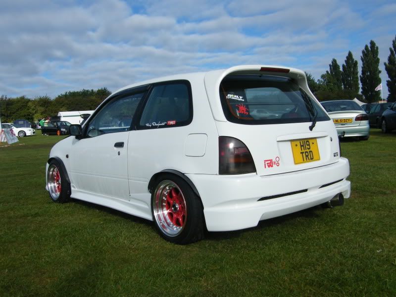 09JAE389.jpg