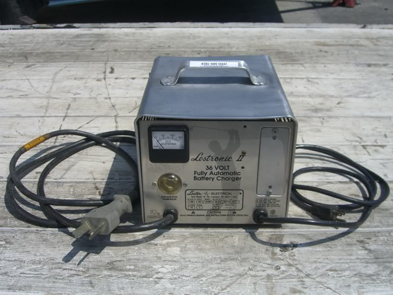 http://i1017.photobucket.com/albums/af294/ecwmesa/eBay%202/lester36volt1.jpg