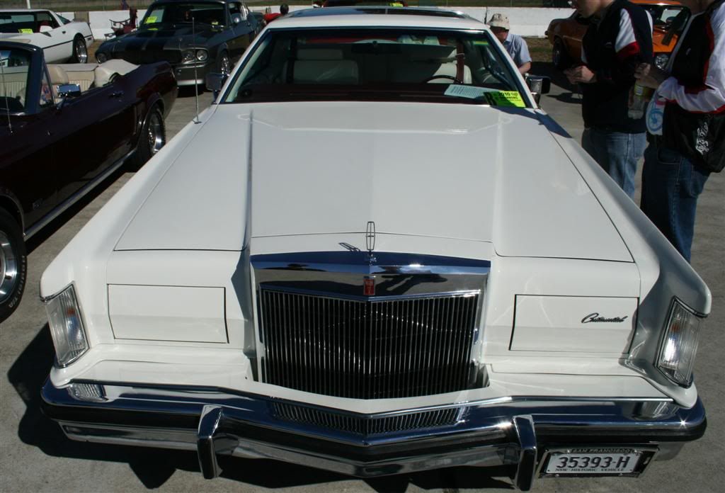 http://i1017.photobucket.com/albums/af296/craig179/Eastern%20Creek%20Classic%2022%20Aug%202010/lincolncontinental1Large.jpg