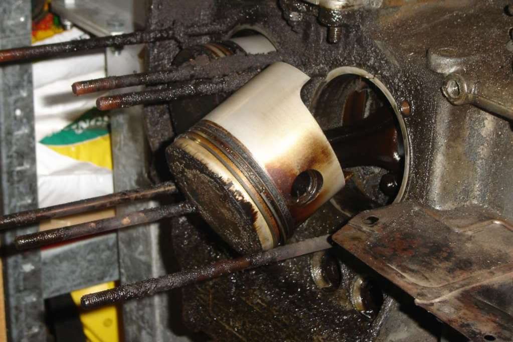 http://i1017.photobucket.com/albums/af296/craig179/Engine%20Pull%20down/Pistonnumber4.jpg