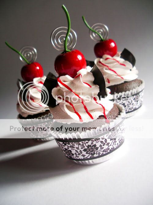 Black_Forest_Faux_Cupcake___01_by_C.jpg