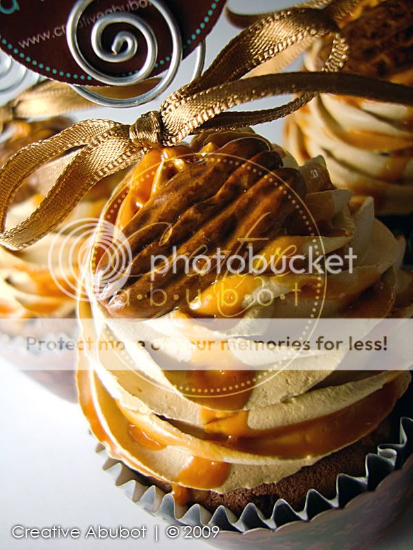 Butterscotch_Faux_Cupcake_02_by_Cre.jpg
