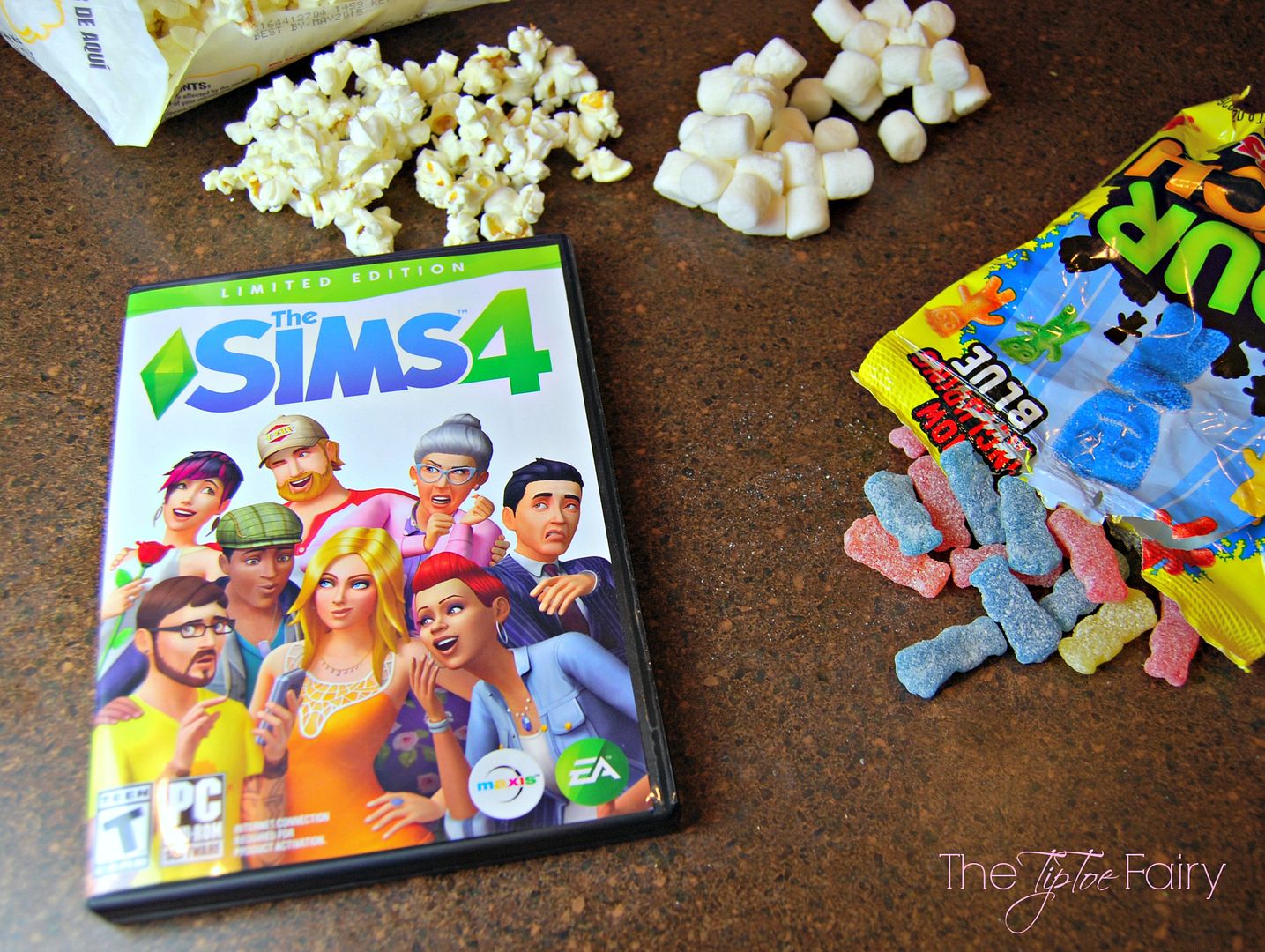 Sour Patch Popcorn Treats & The Sims 4 Review | The TipToe Fairy #TheSims4 #CollectiveBias #shop #videogamereview #popcornrecipes #popcorntreats