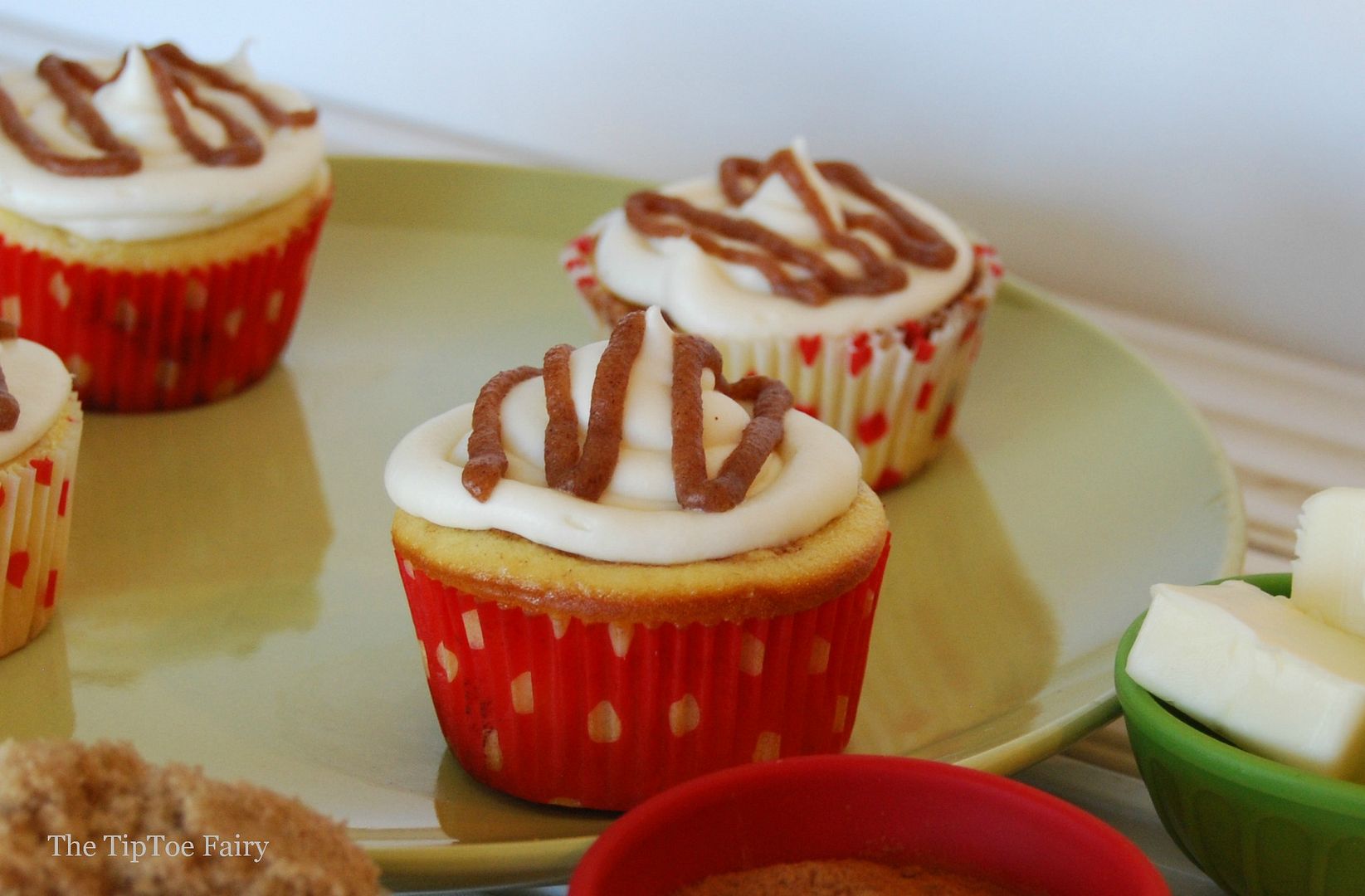 Cinnamon Roll Cupcakes