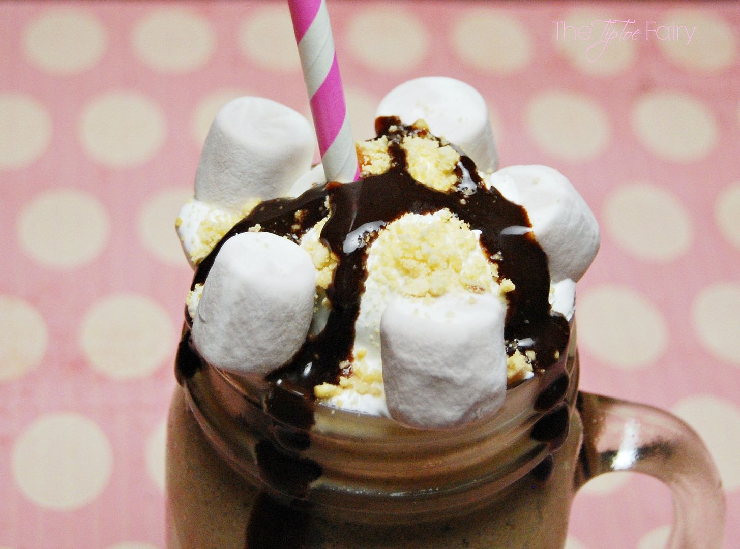 Rocky Road Frozen Coffee Drink - easy to make and delicious with marshmallows, cool whip, Maxwell House coffee, and more | The TipToe Fairy #TasteTheSeason #ad #coffeerecipes