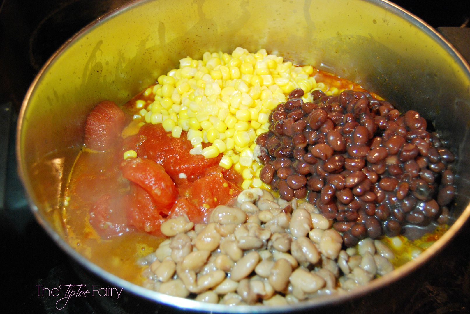 Heart Vegetarian Sweet Potato Chili and Healthy Living. Need a delicious healthy meal that's so filling for the season? | The TipToe Fairy #SimplyHealthy #ad #chilirecipes #vegetarian