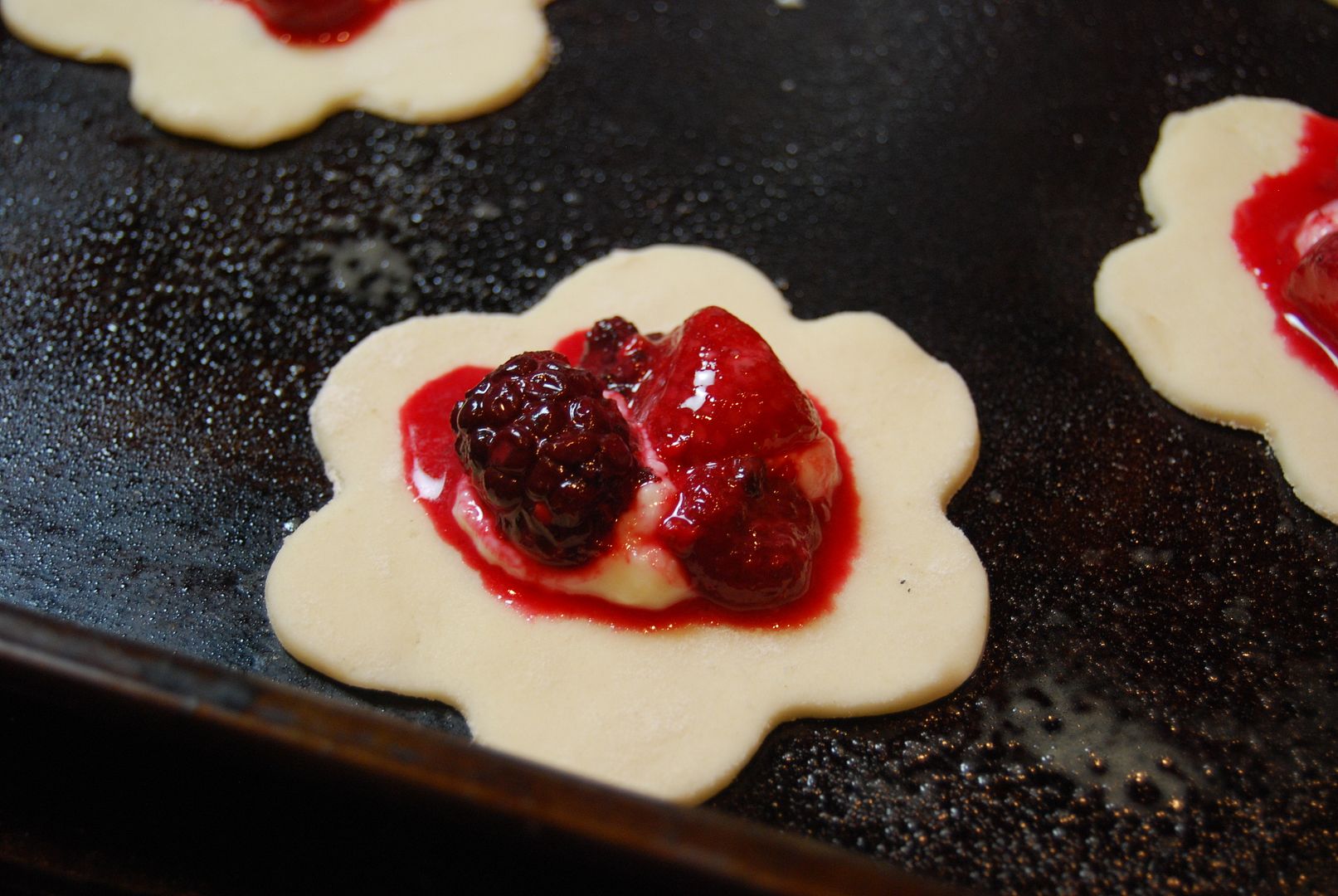 Triple Berry Pie Crusts | The TipToe Fairy