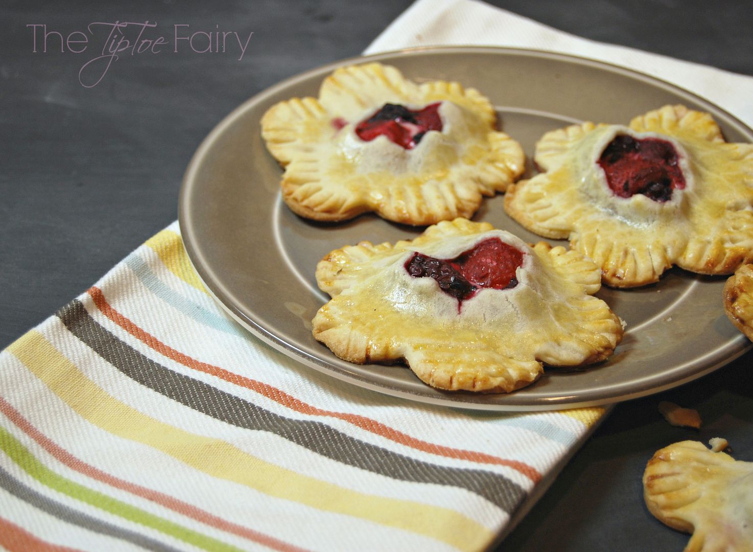 Triple Berry Pie Cookies | The TipToe Fairy