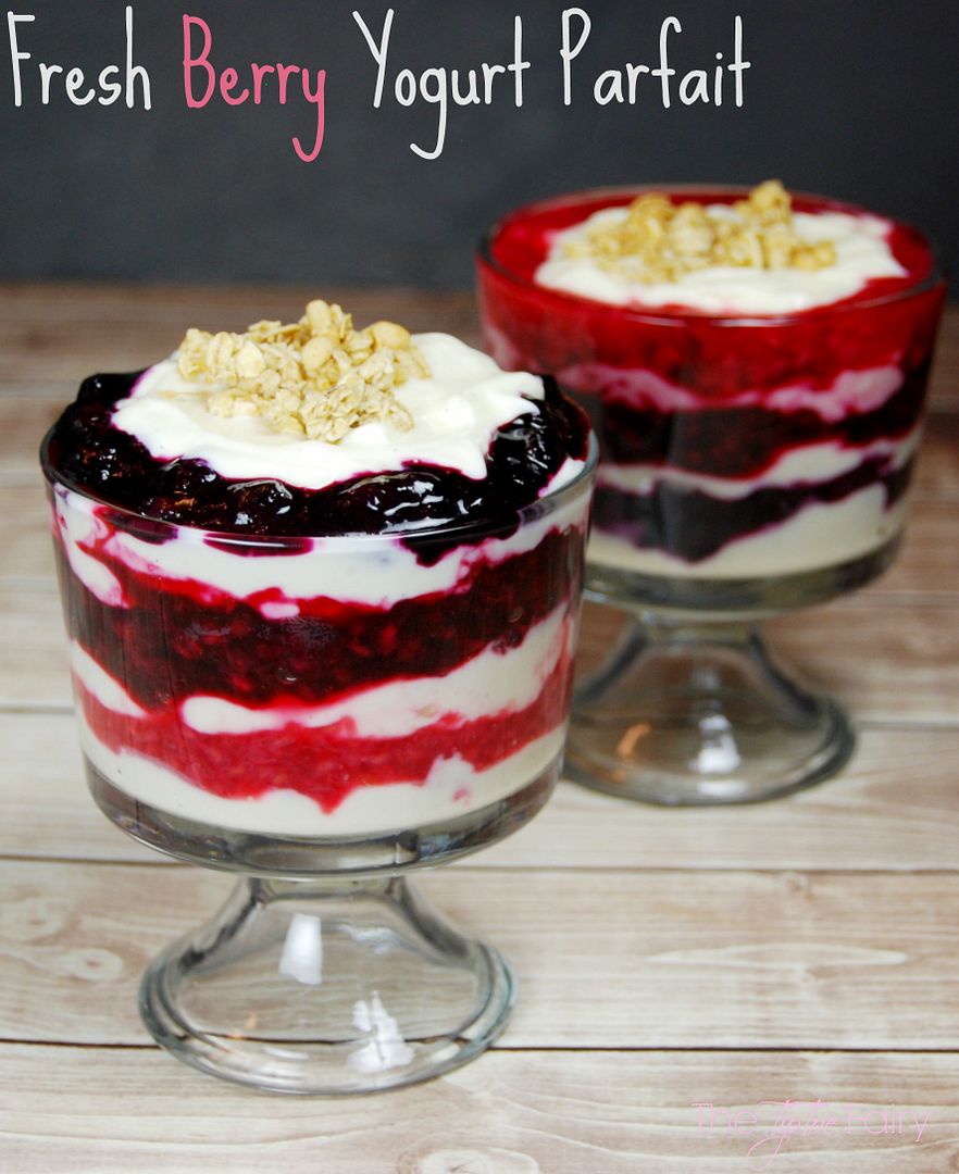 Fresh Berry Yogurt Parfait - make fresh berry compote and layer it with Müller® Ice Cream Inspired Yogurt for an indulgent treat without the guilt | The TipToe Fairy #MullerMoment #ad #parfait