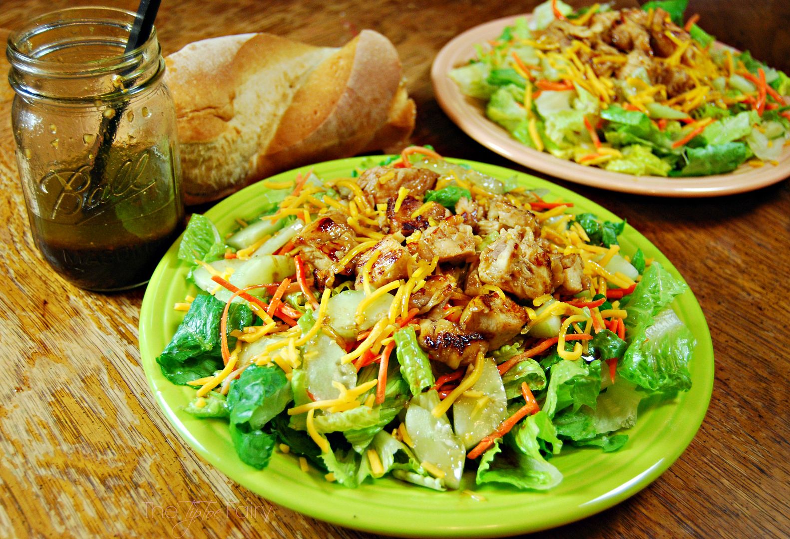 Easy Grilled Chicken Salad with Citrus Balsamic Vinaigrette #TysonMovieTicket #shop | The TipToe Fairy