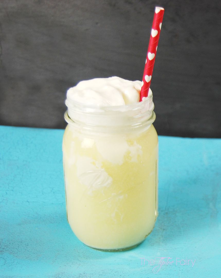 Pineapple French Cream Float | The TipToe Fairy #pineapple #drinkrecipes #icecreamrecipes