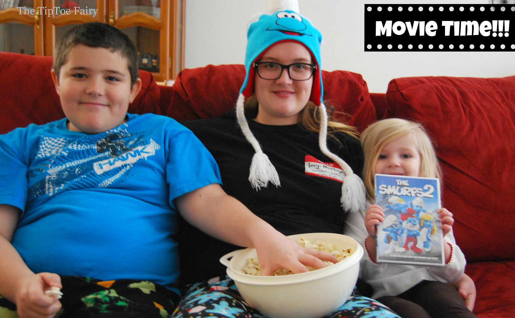 #shop #TastyTenders Family Movie Night with The Smurfs 2